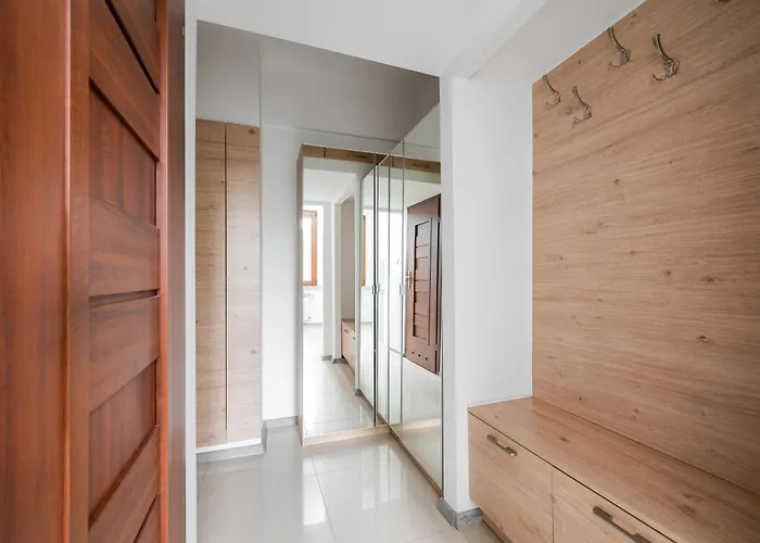 Metro Mlynow Comfort By Bookinghost Apartman *