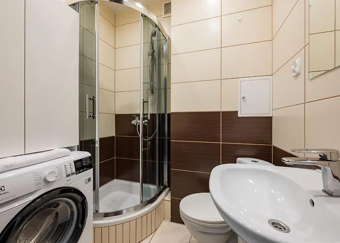 Metro Mlynow Comfort By Bookinghost Apartman Varsó