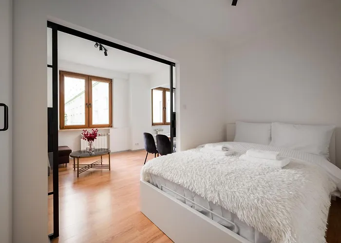 Metro Mlynow Comfort By Bookinghost Apartment *