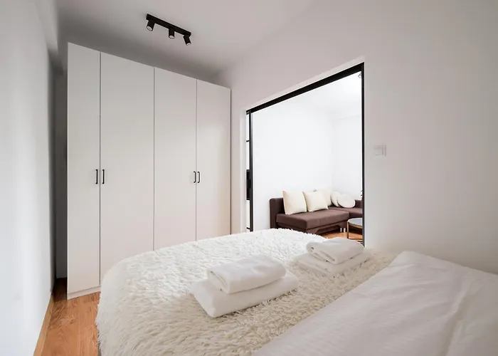 Apartment Metro Mlynow Comfort By Bookinghost Warsaw